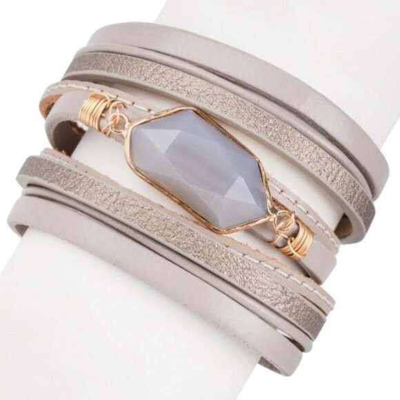Abelia Leather & Stone Bracelet by Saachi NEW - Picture 1 of 7